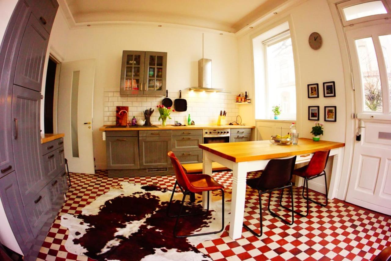 Grosszuegige Altbauwohnung In Bestlage Appartement Hambourg