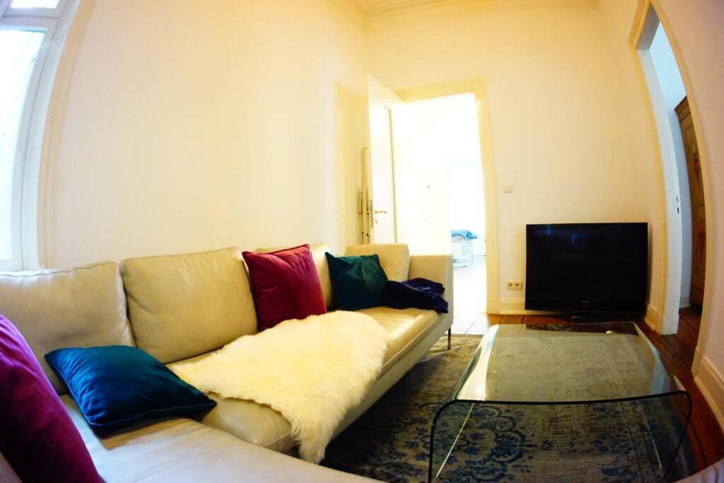 Grosszuegige Altbauwohnung In Bestlage Appartement Hambourg
