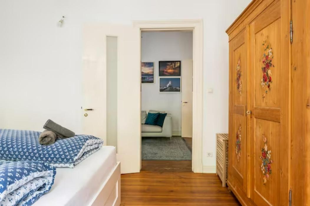 Appartement Grosszuegige Altbauwohnung In Bestlage *