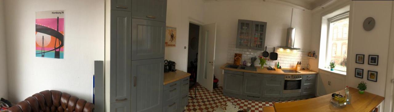 Apartment Grosszuegige Altbauwohnung In Bestlage